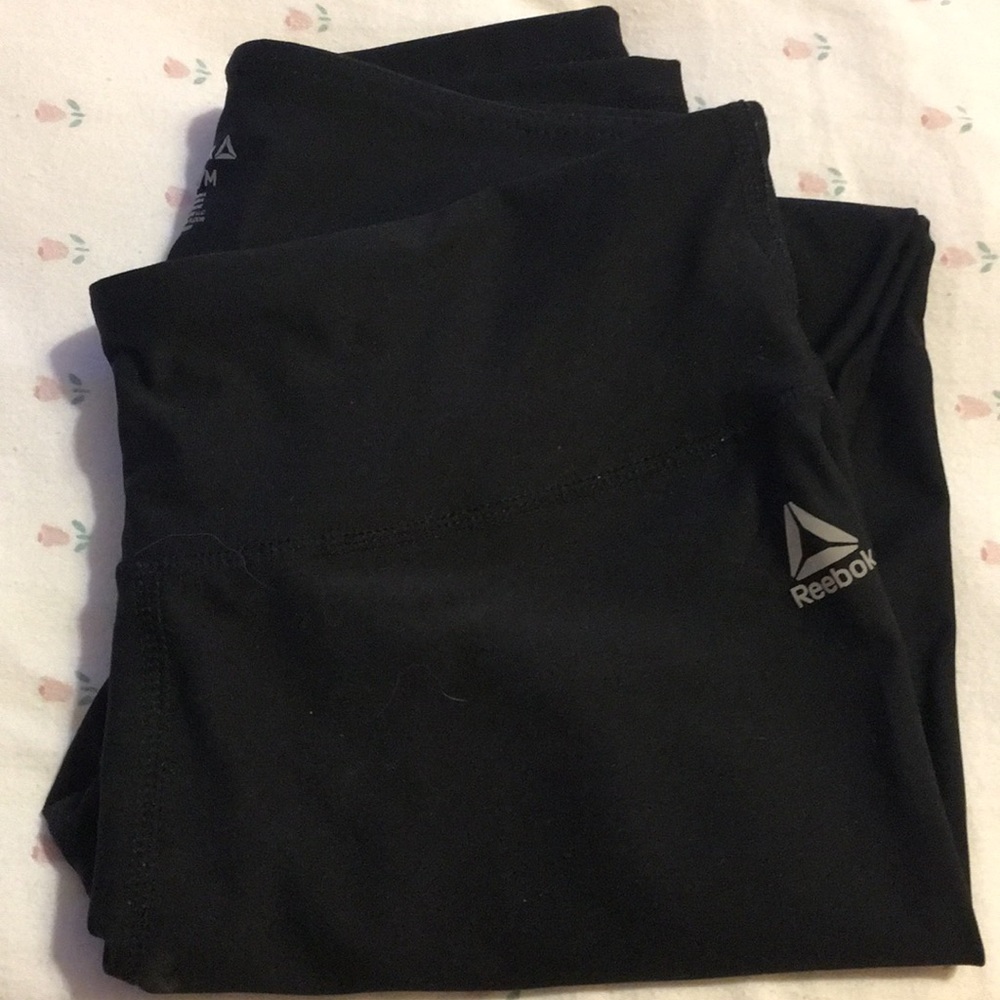 Athletic leggings